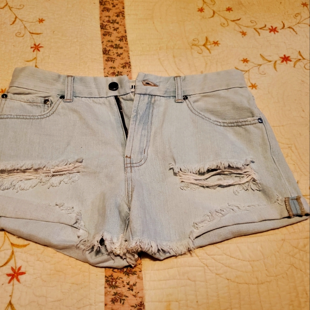 Denim distressed shorts